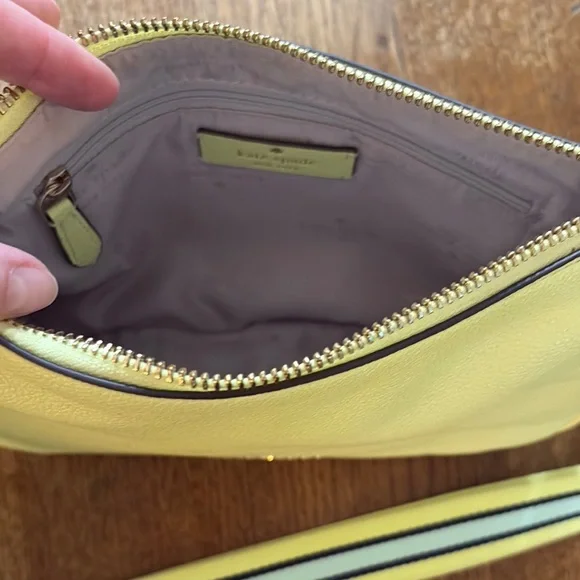 Kate Spade Small Rosie Yellow Shoulder Bag with Detachable Strap - Picture 4 of 5